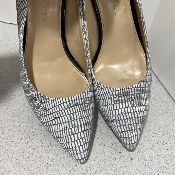 Banana Republic high heel pumps US size 9M white gray textured stilettos shoes - Picture 5 of 10